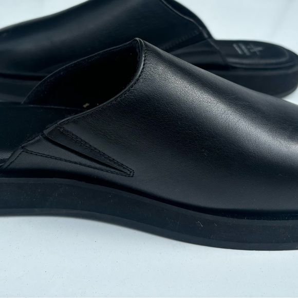 Aquatalia, size 9, black soft leather mule. - Picture 7 of 8